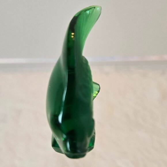 LALIQUE Crystal Emerald Luster Fish Sculpture - Picture 4 of 8
